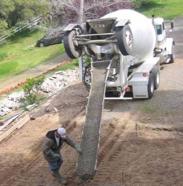 an image of concrete pouring in manteca. ca