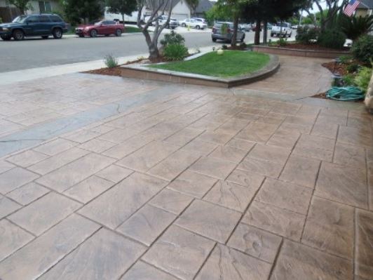 a picture of a concrete stone driveway project in manteca, ca